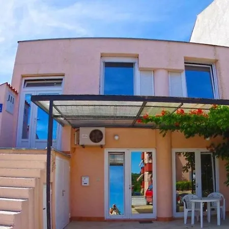 Apartman Fuer 6 Personen Ca 70 Qm In Pula, Istrien Istrische Riviera *
